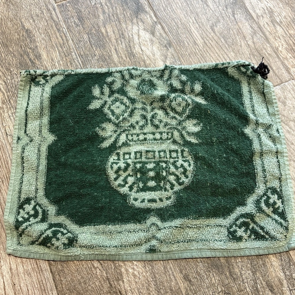 Vtg Cannon Royal Family Hand Towel Hanging Loop Green Flower Vase 12x16 MCM 70's